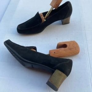 ….Aerosoles Black Leather Barrel of Fun - 6.5 B